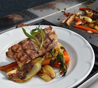 Filet mignon mariné et légumes confits