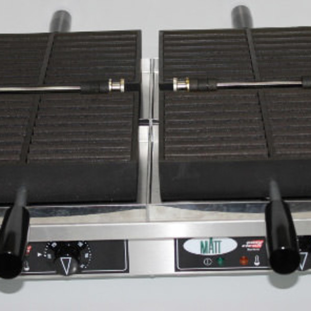 VERHUUR03 - Waffle iron double